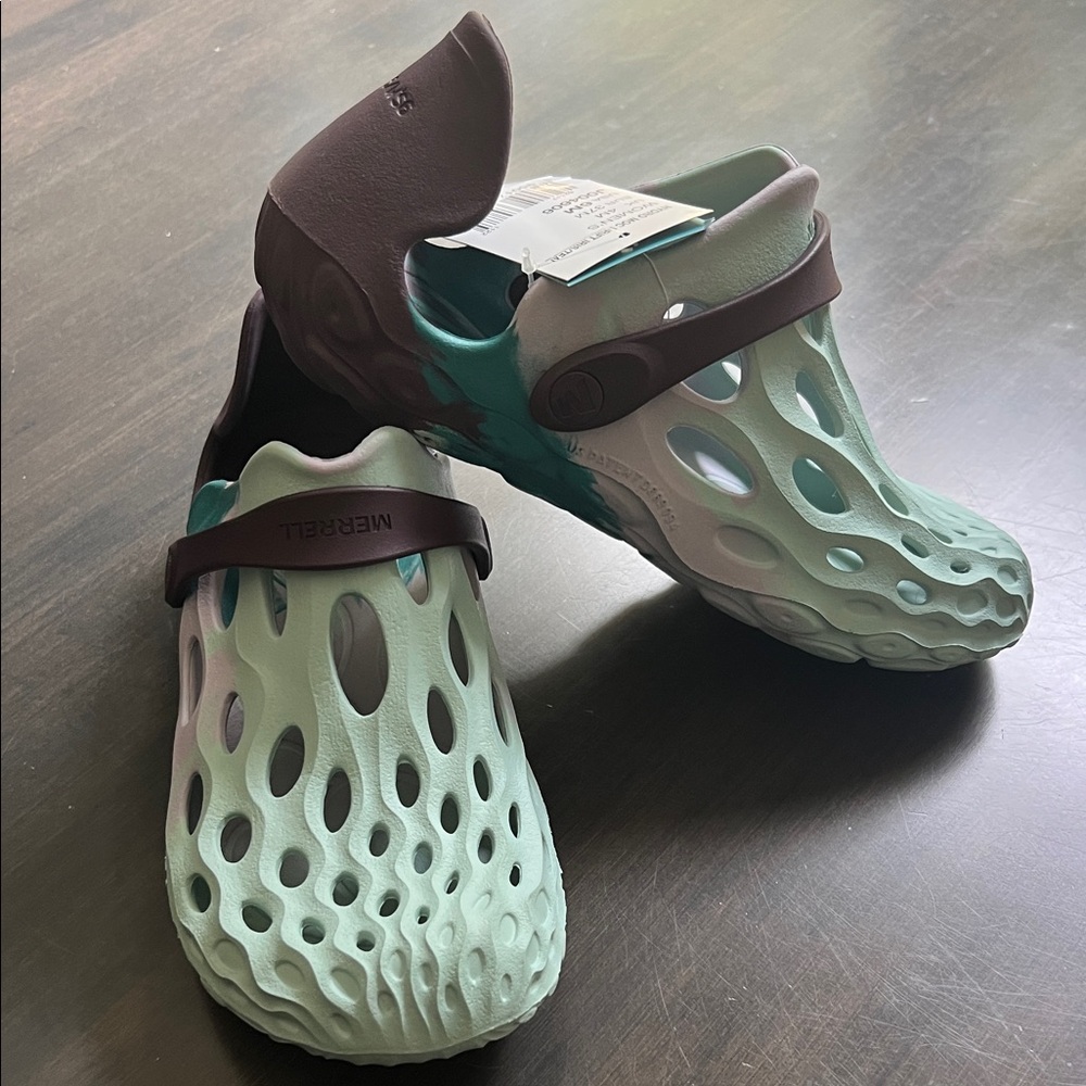 NWT Merrell Hydro Moc